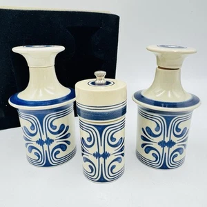 Bjorn Wiinblad Siena blu olio e aceto bottiglie shaker pepe set 3 Rosenthal - Foto 1 di 24