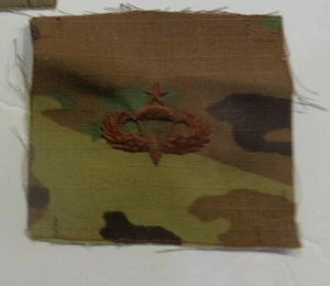 LUFTWAFFENAUFNÄHER, NEUE SKORPIONUNIFORM, SENIOR FALLSCHIRMJÄGERABZEICHEN - Bild 1 von 1