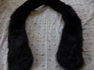 joli col pour la froidure 1m,25 et bords arrondis devant ,pour manteau ?? ancien - Picture 1 of 2