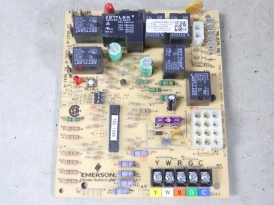 Goodman PCBBF122 Gas Furnace Control Circuit Board 50M56-289-01 4633E - Image 1 of 3