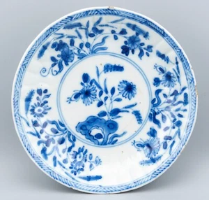 Chinese Blue White Porcelain Saucer Peony Qing Dynasty Kangxi Period 1662 - 1722 - Picture 1 of 12
