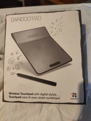Wacom Bamboo Pad CTH300K Full Retail **PRACTICALLY NEW** Dongle + Pen Included! - Image 1 of 2