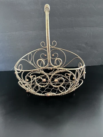 Vintage Brass Wire Woven Basket, Decorative Brass  Fruit Eggs Decor Cover