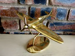 VINTAGE BRASS SPITFIRE PLANE ON STAND AIRCRAFT MILITARY COLLECTOR HOME - Picture 1 of 8