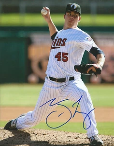 **GFA Minnesota Twins *TREVOR MAY* Signed 8x10 Photo T2 COA** - Picture 1 of 1
