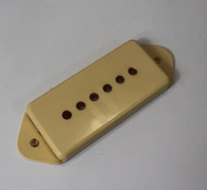 Aged P90 Dogear Pickup Cover Cream 50mm - Picture 1 of 8