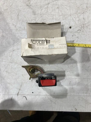 1987-1994 BMW 735i 740i Buckle 72118101902 Rear Right Lower Seat Belt NEW OEM Foto 1 de 4