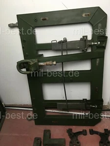 Vorbaukonsole Unimog für Stromerzeuger KIRSCH Bundeswehr U1300L Shelter Kabine - Bild 1 von 7
