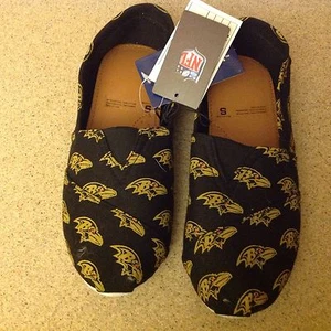 Baltimore Ravens NFL Women's Pattern Slip- On Canvas Sneaker Size Small 5-6 NWT - Picture 1 of 3