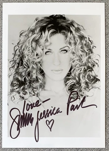 Sarah Jessica Parker Signed 5x7 B&W Promo Photo - Sex and the City Cover