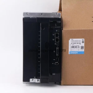 Ein neuer OMRON Servoantrieb R88D-KN30H-ECT - Bild 1 von 7