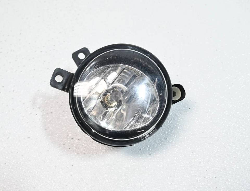 Faro antiniebla del lado derecho del pasajero luz de esquina en parachoques OE BMW X1 12-15 Foto 1 de 4