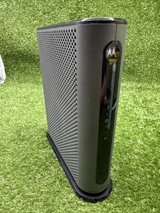 Motorola MG7700 AC1900 Dual-Band DOCSIS 3.0 Kabelmodem WLAN Router.    W - Bild 1 von 5