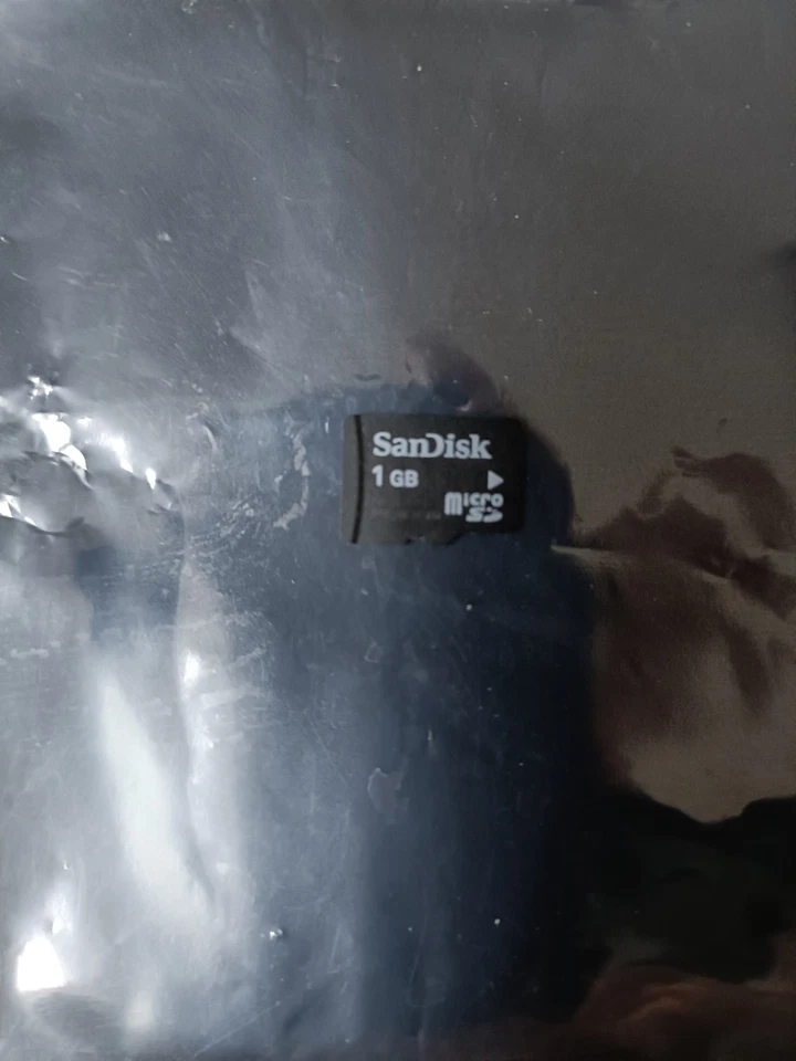 SanDisk 1GB Micro SD Flash Memory Card. Used. - Image 1 of 1