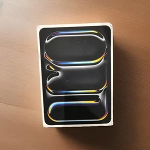 Apple iPad Pro 11-inch M4 2024 Wi-Fi Cellular, Unlocked, 256GB, Space Black - Picture 1 of 2