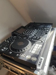 Pioneer DJ XDJ-XZ 4 canales profesional todo en uno DJ + estuche de grano - Imagen 1 de 1
