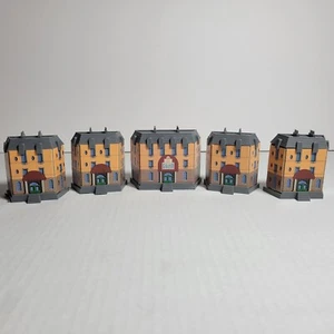 Milton Bradley Hotels Board Game - 5 Le Grand Buildings - Replacement Parts - Picture 1 of 2