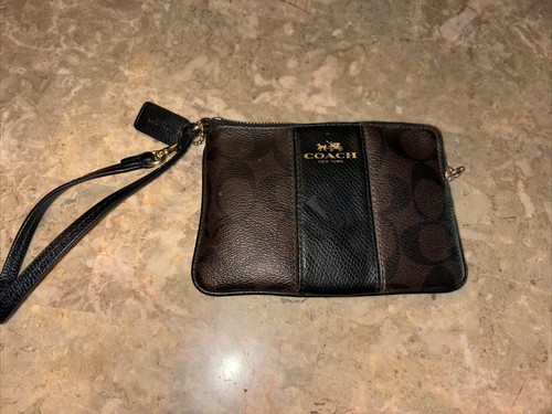 Portafoglio frizione Coach donna con polso pelle marrone scuro cerniera ad angolo