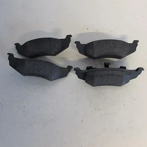 Kit pastiglie freni posteriori 05135543AB Chrysler Sebring JR II 12897 20A-2-C-6 - Bild 1 von 1