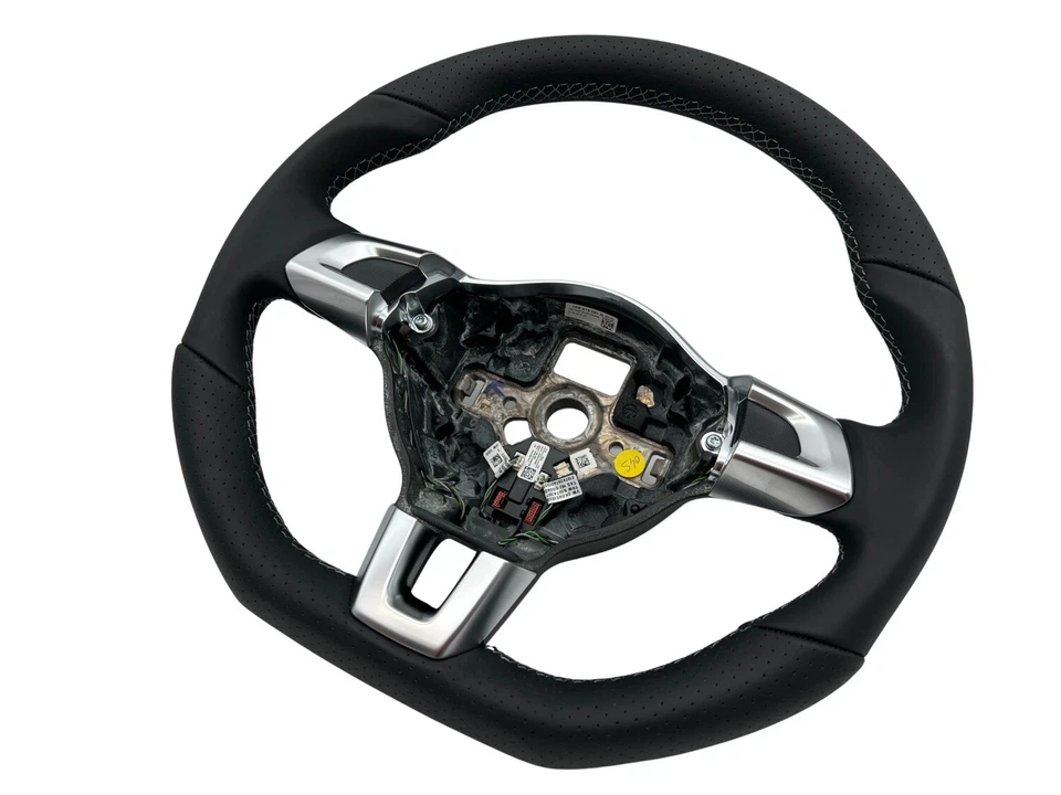 VW R Line Lenkrad Leder Sportlenkrad Golf 6 Passt CC original abgeflacht gelocht - Bild 1 von 4