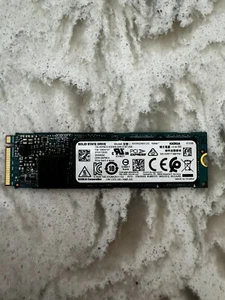 Kioxia/Toshiba XG6 512GB - Internal M.2 NVMe (KXG60ZNV512G) Solid State Drive - Afbeelding 1 van 2