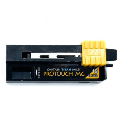 Kai Captain Titan Mild ProTouch MG Razor Blades for Feather Artist Club & Kai