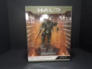 Halo Infinite: Master Chief with Grappleshot PVC Statue Red Energy Sword Variant - Picture 1 of 5