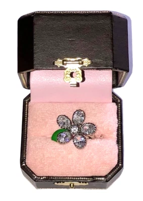 NWT JUICY COUTURE Big Stone Daisy Adjustable Ring Crystal NEW IN BOX - Image 1 of 4