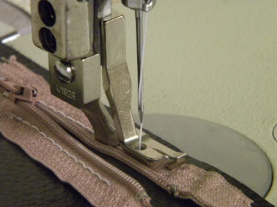 SHANGGONG für 2 Fach z.b.0302CX Kantenfuß Fuß U193R und halber Obertransport U192R Recht