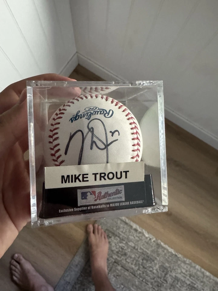 Mike Trout Signed Baseball MLB Ball Angels - Image 1 of 4