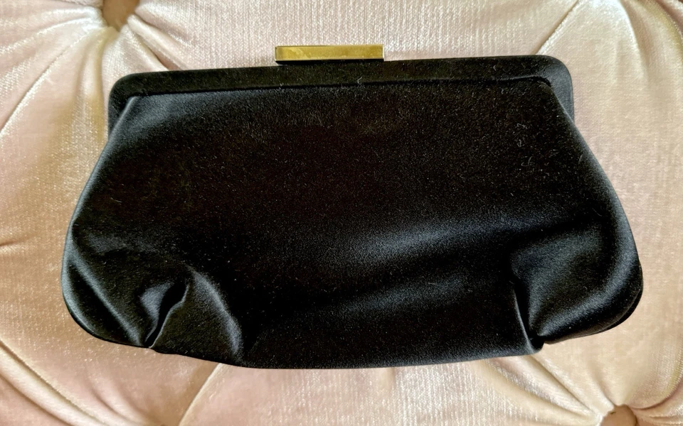 Tiffany&Co. Mini bolso sin asas de satén Foto 1 de 4