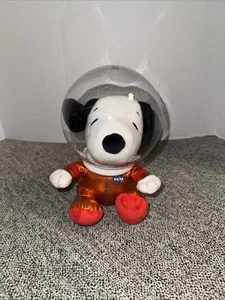 Hallmark Peanuts Snoopy NASA 50th Anniversary Astronaut 8" Plush With Helmet - Picture 1 of 6