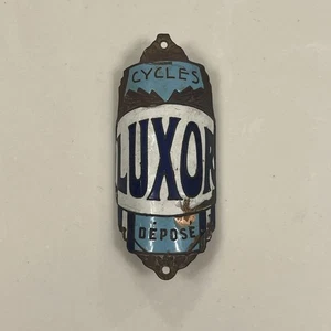 Insignia de cabeza esmaltada para bicicleta Luxor Cycles Depose de colección - Imagen 1 de 3