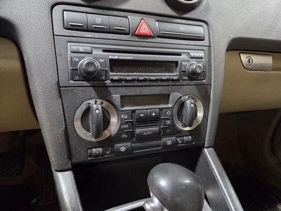 Control de temperatura con aire acondicionado sin navegación compatible 06-08 AUDI A3 1291657 Foto 1 de 4