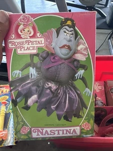 Rose Petal Place Nastina The Spider  Figure Kenner 1984 New Open Box  - Picture 1 of 6