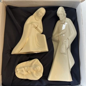 MIKASA 3 PC HOLY NIGHT NATIVITY SET ~ WHITE W/ GOLD TRIM - KT421/395 - open box - Picture 1 of 3