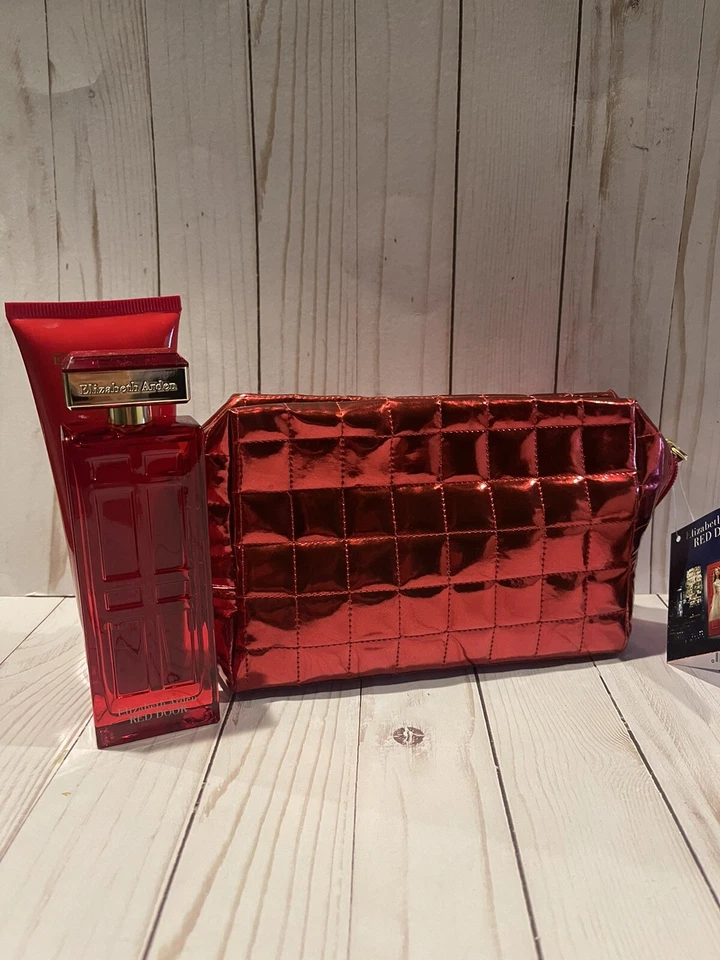 Elizabeth Arden Elizabeth Arden Red Door 3 Piece Fragrance Gift Set 3.3 ct. New - Image 1 of 1
