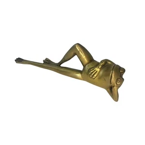 Estatuilla de rana de latón pisapapeles vintage caprichosa novedad años 60 70 80 decoración arte - Imagen 1 de 9