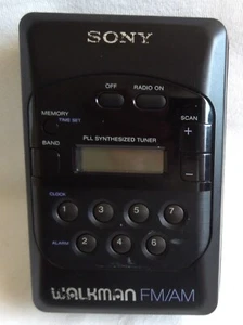 Sony WM F2031 Walkman AM/FM *Parti o riparazione* *Spedizione gratuita* - Foto 1 di 4