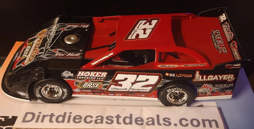 Bobby Pierce 2021 ADC Dirt Late Model 1/24 pressofuso - Immagine 1 di 1