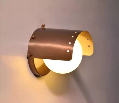 Aplique de pared de latón moderno de mediados de siglo Lámparas de pared Regalo de Navidad Foto 1 de 4