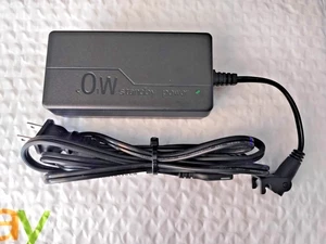 Fuente de alimentación reclinable de alimentación 3YE 29V 2.0A, conmutación AC/DC | Modelo: GQ65T-290200 - Imagen 1 de 6