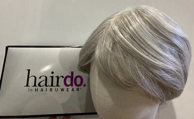 PELUCA SHATTERED BOB POR HAIRDO R56/60 Plateada Gris Claro Nueva En Caja Foto 1 de 4