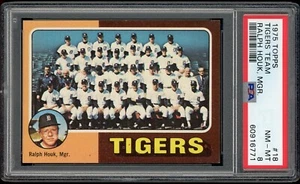 Topps Tigers Team #18 1975 PSA 8 - Imagen 1 de 2