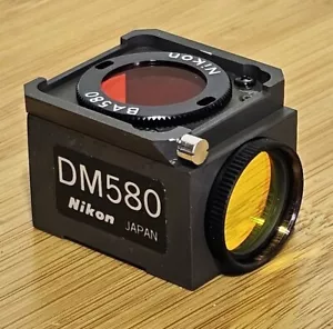 Cubo de fluorescencia microscopio Nikon DM580 G-1A - Imagen 1 de 5