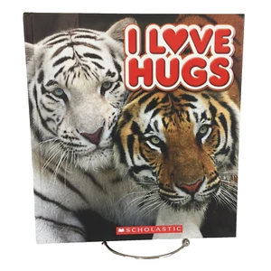 Hardcover Scholastic I Love Hugs Childrens Book Tiger Front Size 9" x 9.75" - Imagen 1 de 10