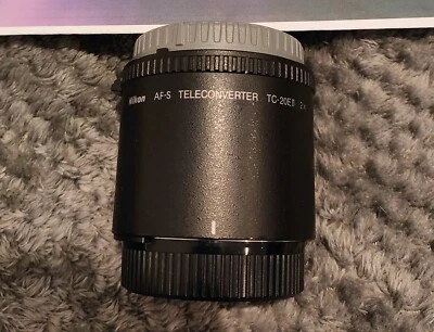 Nikon AF-S TC-20E II Teleconverter (2.0x) - Excellent Condition - Image 1 of 4