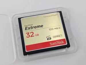 SanDisk Extreme - 32GB - 120MB/s - UDMA 7 CF Compact Flash Camera Memory Cards - Picture 1 of 2