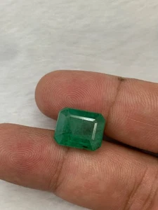 Esmeralda de 8,70 quilates corte esmeralda color verde de Chitral Pakistán para anillo - Imagen 1 de 7