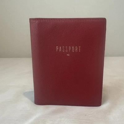 Cartera pasaporte de cuero rojo fósil con bolsillo con cremallera organizador de viaje 5,5x4,5 Foto 1 de 4